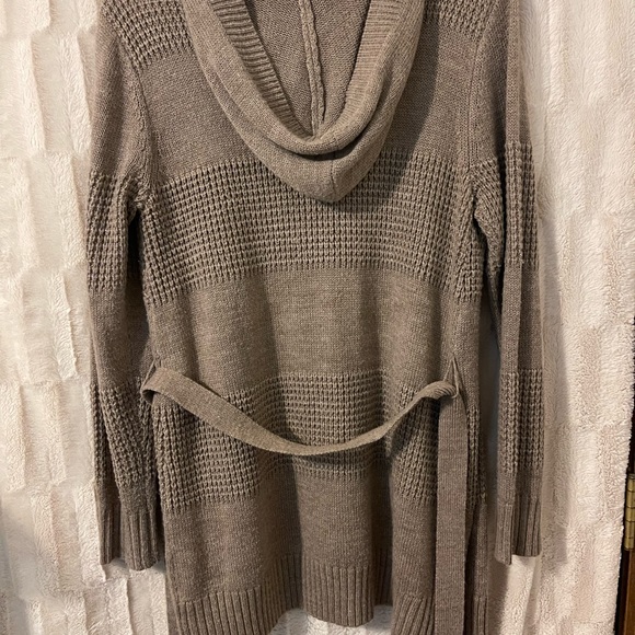 New York and company, med. brown cardigan - Picture 2 of 2